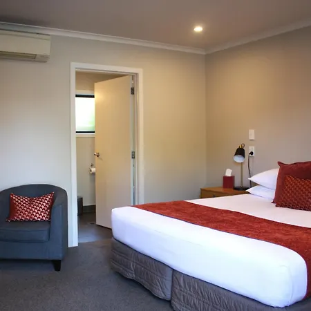 Albert Court Motor Lodge-2